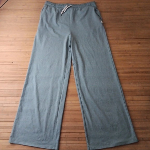 Vuori halo essential wide leg pants - Picture 4 of 4